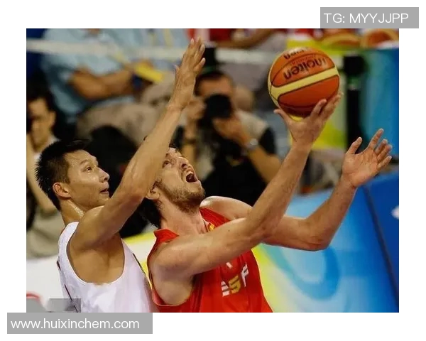 足球明星现场大乱斗激情四射球场对决引发热血沸腾的巅峰对抗盛宴